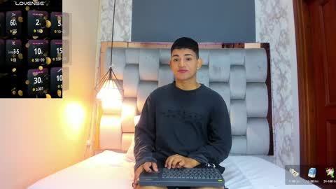 Snapshot of niall_falcon chatting on January 7, 2025, 12:41 pm Niall  online show from January 7, 2025, 12:41 pm