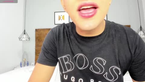 Snapshot of niall_falcon chatting on January 20, 2025, 1:00 pm Niall  online show from January 20, 2025, 1:00 pm