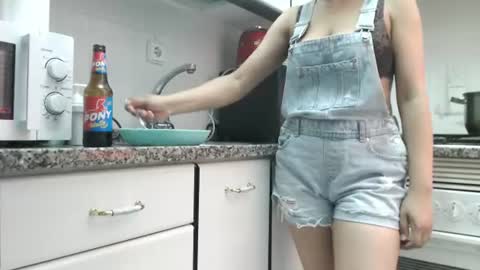 Snapshot of nicebrown chatting on July 9, 2026, 2:43 pm Sfora online show from July 9, 2026, 2:43 pm
