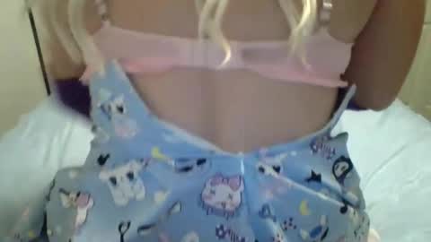 Ava Angel online show from January 15, 2025, 3:22 am