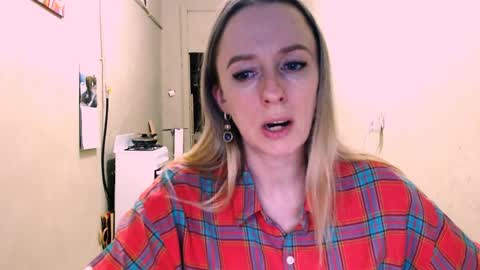 Kathrine online show from May 31, 2026, 6:09 pm