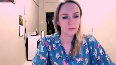 Snapshot of nicekat chatting on June 15, 2026, 5:15 pm Kathrine online show from June 15, 2026, 5:15 pm