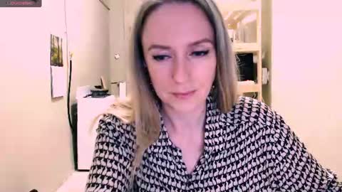 Snapshot of nicekat chatting on June 30, 2026, 8:10 pm Kathrine online show from June 30, 2026, 8:10 pm