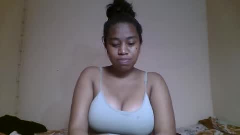 Snapshot of nicelly01 chatting on May 28, 2026, 6:38 pm nicelly01 online show from May 28, 2026, 6:38 pm
