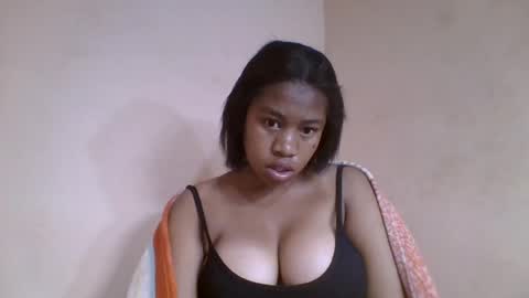 Snapshot of nicelly01 chatting on June 15, 2026, 5:42 am nicelly01 online show from June 15, 2026, 5:42 am