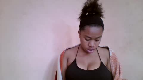 Snapshot of nicelly01 chatting on July 2, 2026, 5:35 am nicelly01 online show from July 2, 2026, 5:35 am