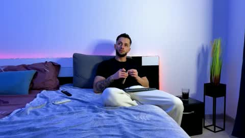 Snapshot of nicholassx chatting on March 12, 2025, 1:14 am Nicholassx online show from March 12, 2025, 1:14 am