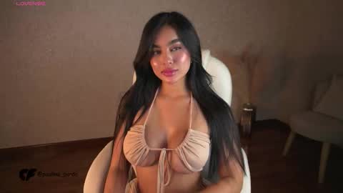 Snapshot of nichole__evans chatting on October 17, 2025, 2:26 am nichole__evans online show from October 17, 2025, 2:26 am