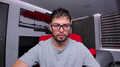 Snapshot of nick_klaus chatting on January 7, 2025, 9:35 pm Nick Klaus online show from January 7, 2025, 9:35 pm