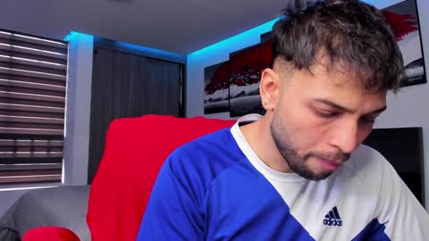 Snapshot of nick_klaus chatting on January 27, 2025, 10:16 pm Nick Klaus online show from January 27, 2025, 10:16 pm