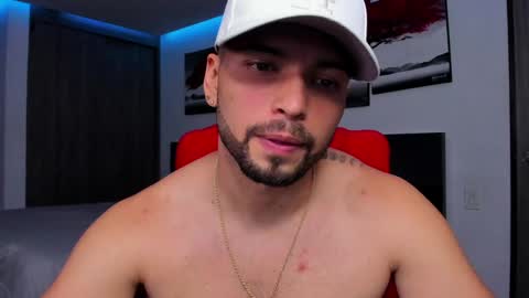 Snapshot of nick_klaus chatting on January 28, 2025, 10:45 pm Nick Klaus online show from January 28, 2025, 10:45 pm