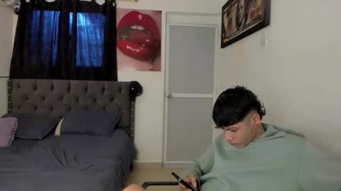 nick_master2 online show from March 17, 2026, 8:23 pm