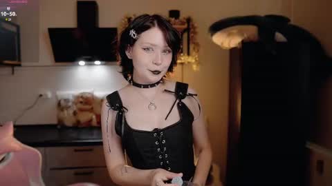 nickari_x online show from July 10, 2026, 5:45 am