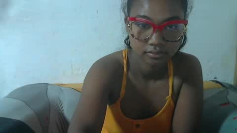Snapshot of nickiqqyuu chatting on June 12, 2026, 1:04 am nickiqqyuu online show from June 12, 2026, 1:04 am