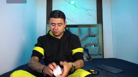 nickk_jonson online show from May 16, 2026, 1:10 pm