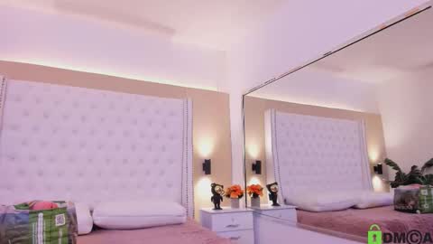 nickky online show from December 22, 2025, 1:08 pm