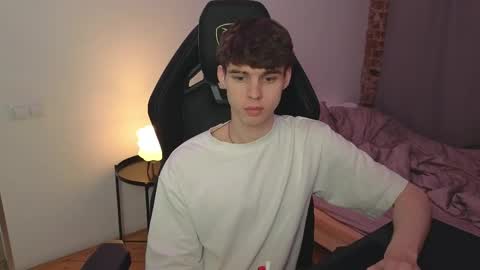 Nicki  Danny online show from April 14, 2026, 5:30 pm