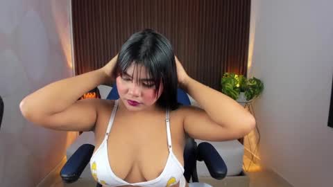 Nicky  online show from January 24, 2025, 2:49 am