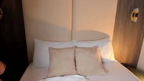 Nicky  online show from February 8, 2026, 2:37 am