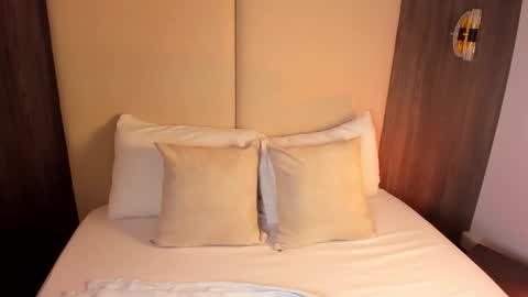 Nicky  online show from February 10, 2026, 2:37 am