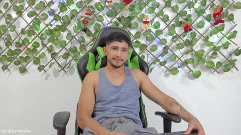 nicky online show from December 6, 2024, 11:14 pm