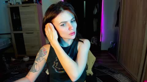 Nicky Weekends online show from February 3, 2025, 4:46 am