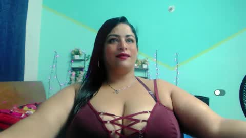 Snapshot of nickyribeiro chatting on October 6, 2025, 5:05 am nickyribeiro online show from October 6, 2025, 5:05 am