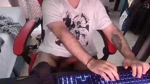 nico0217 online show from April 12, 2026, 9:53 pm