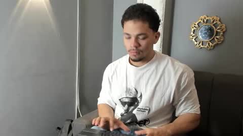 nico_blaze7 online show from November 22, 2025, 12:26 pm