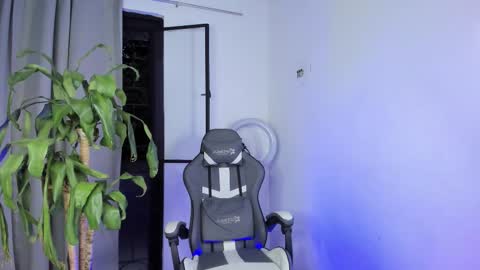 Nico  online show from March 11, 2026, 11:00 pm