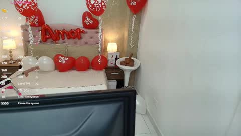 Nicol Alvarez online show from February 16, 2025, 3:26 am