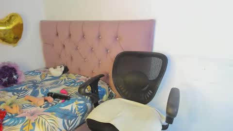 Nicol sanchez online show from March 22, 2026, 10:02 pm