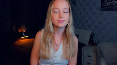 Nicoletta online show from September 8, 2025, 6:18 pm