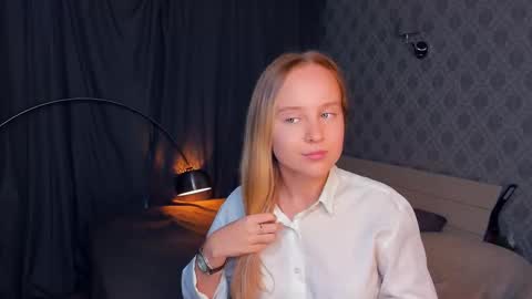 Nicoletta online show from September 20, 2025, 5:47 pm