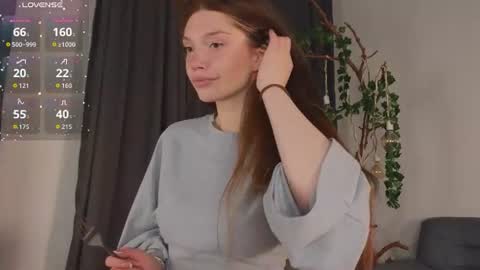 Snapshot of nicole_broown chatting on June 27, 2026, 9:42 pm Nicole online show from June 27, 2026, 9:42 pm