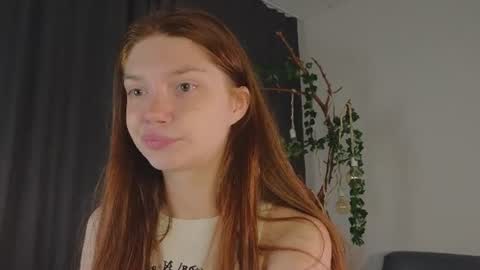 Snapshot of nicole_broown chatting on July 3, 2026, 9:54 pm Nicole online show from July 3, 2026, 9:54 pm