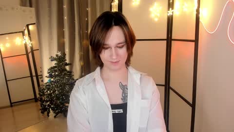 Nicole online show from December 29, 2024, 9:39 am