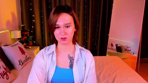 Nicole online show from January 14, 2025, 3:32 am