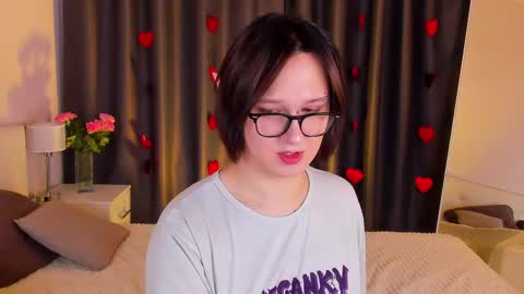 Nicole online show from February 11, 2025, 1:30 pm