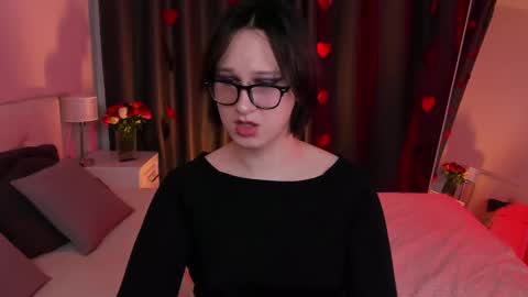 Nicole online show from February 15, 2025, 7:17 pm