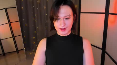 Nicole online show from February 18, 2025, 5:10 pm