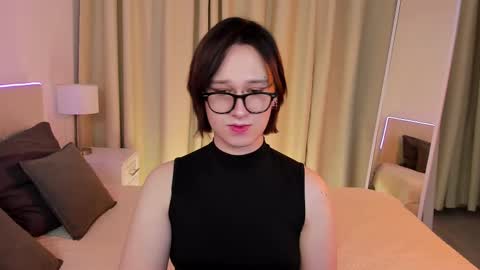 Nicole online show from February 26, 2025, 10:58 am