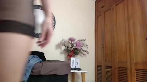 Nicole Santana online show from May 20, 2026, 9:32 pm