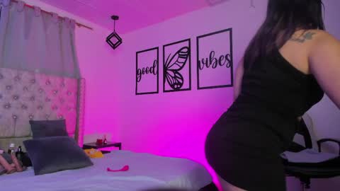 Snapshot of nicolee_millerr chatting on April 10, 2026, 12:54 pm nicolee millerr online show from April 10, 2026, 12:54 pm