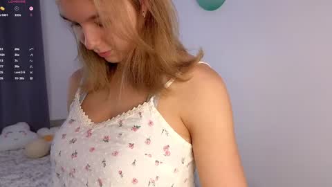 Nicole online show from April 2, 2026, 7:00 pm