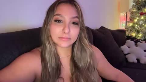 nicolelovesyou444 online show from December 17, 2025, 5:30 pm