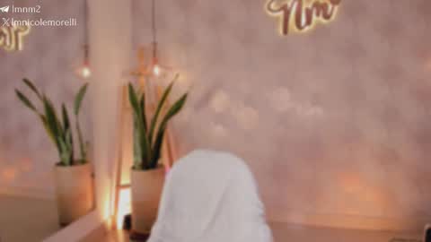 Andrea give it a thumbs up please its important  online show from March 26, 2026, 1:49 pm