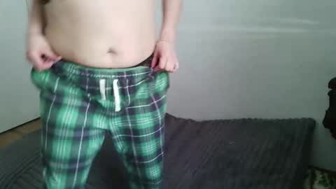 nicoliobby online show from February 11, 2026, 11:32 pm