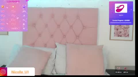 Snapshot of nicolle1u chatting on June 11, 2026, 12:19 am Nicolle u online show from June 11, 2026, 12:19 am