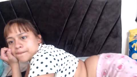 Nicolle online show from December 12, 2024, 4:43 pm